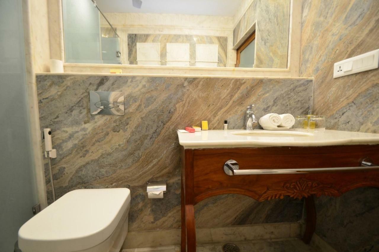 Hotel Kapish Smart-All Pure Veg Jaipur Exterior photo